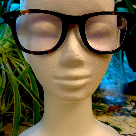 Caddis Accessories - NWT/box Caddis tortoiseshell square 3.0 readers.